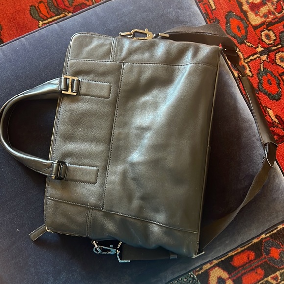 Tumi leather brief case in excellent condition. - Picture 6 of 12